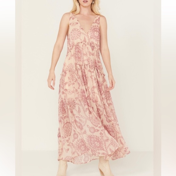 Free People Dresses & Skirts - Free People Julianna floral maxi dress in a pink/ivory color combination XS